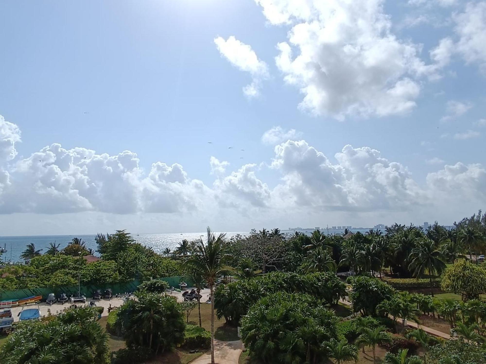 New Beachfront Luxury Apartments Cancun Exterior photo